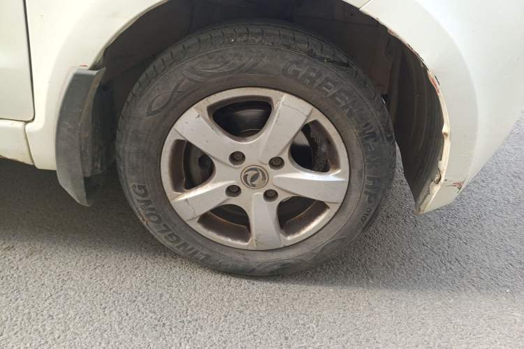 Used Dongfeng Fengon 330 2017 1.5L Manual Utility II DK15 Right Front Wheel Hub