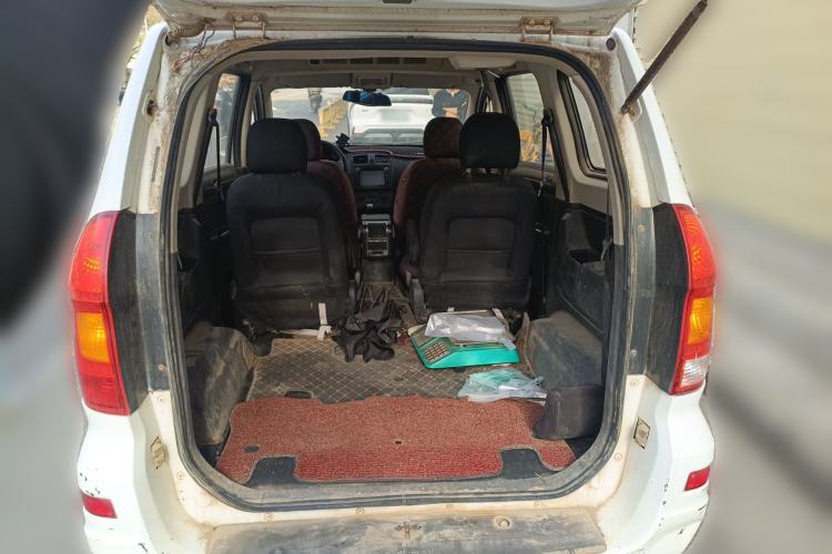 Used Dongfeng Fengon 330 2017 1.5L Manual Utility II DK15 Trunk