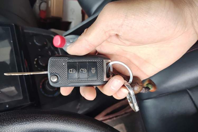 Used Dongfeng Fengon 330 2017 1.5L Manual Utility II DK15 Vehicle Key