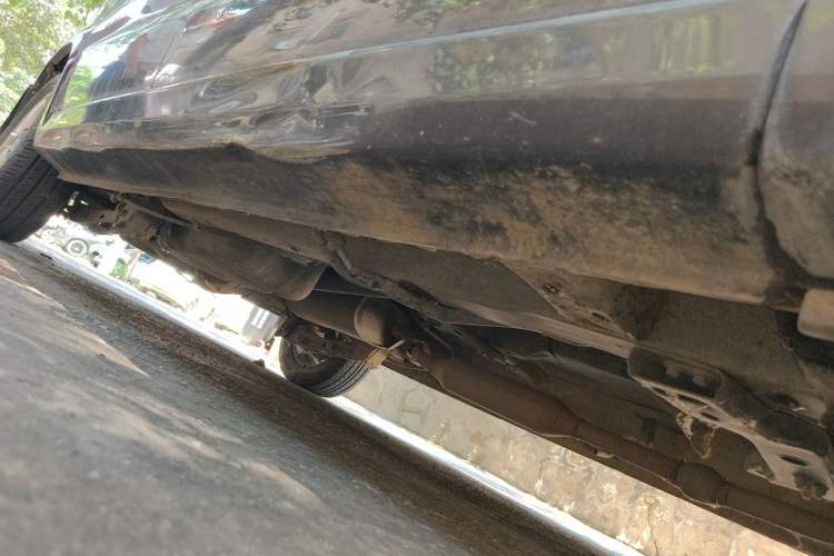 Used Dongfeng Fengon 330 2018 1.5L 330S Comfort Edition China V Standard DK15 Chassis Front Right