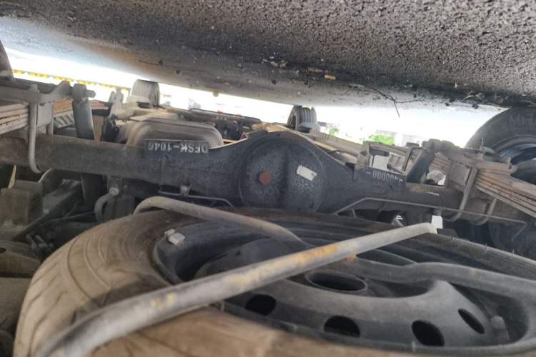 Used Dongfeng Fengon 330  Chassis Rear