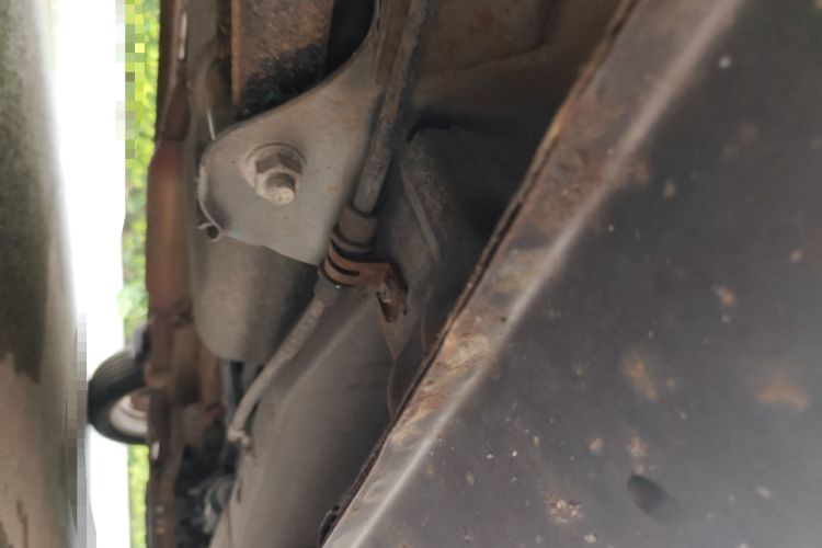 Used Dongfeng Fengon 330 2018 1.5L 330S Comfort Edition DK15 Chassis Rear Right
