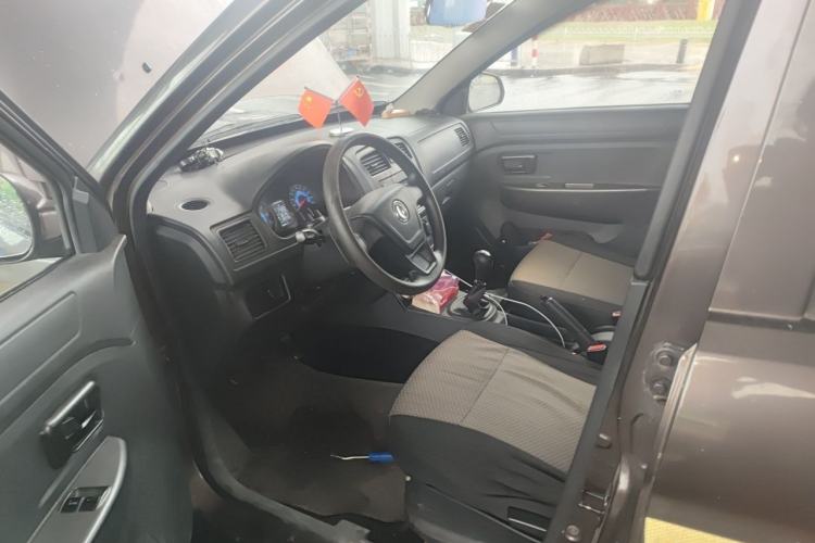 Used Dongfeng Fengon 330 2018 1.5L Manual Utility Version I DK15 Driver Seat