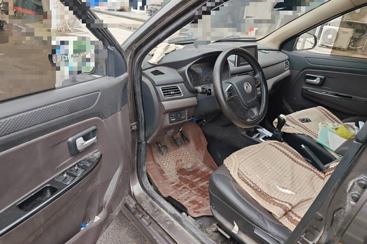 Used Dongfeng Fengon 330 2018 1.5L 330S Comfort Edition DK15 Driver Seat