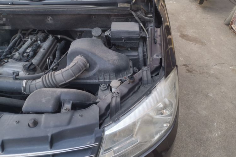 Used Dongfeng Fengon 330 2018 1.5L Facelift Manual Utility II DK15 Engine Bay Left