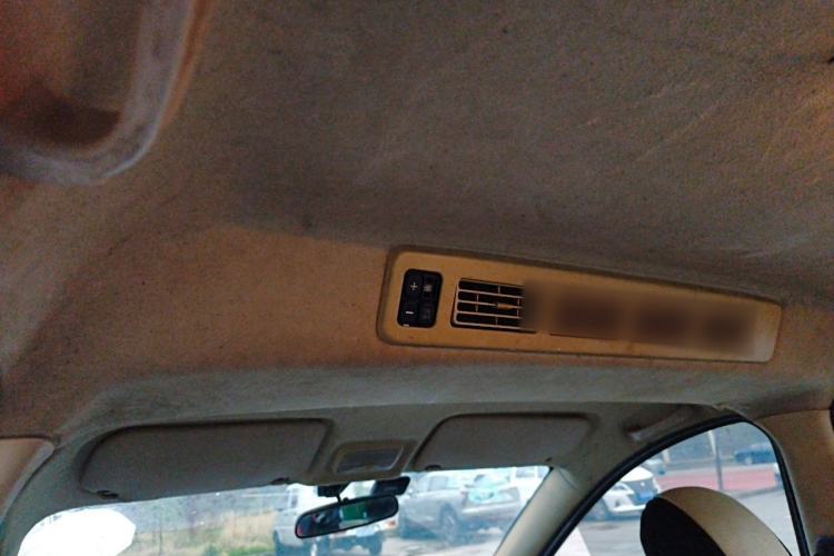 Used Dongfeng Fengon 330 2018 1.5L 330S Premium Edition DK15 Headliner