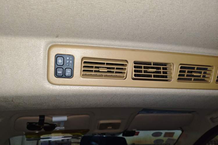 Used Dongfeng Fengon 330 2018 1.5L 330S Premium Edition DK15 Headliner
