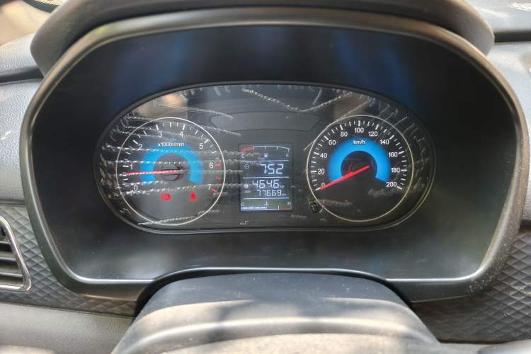 Used Dongfeng Fengon 330 2018 1.5L 330S Comfort Edition China V Standard DK15 Instrument Cluster