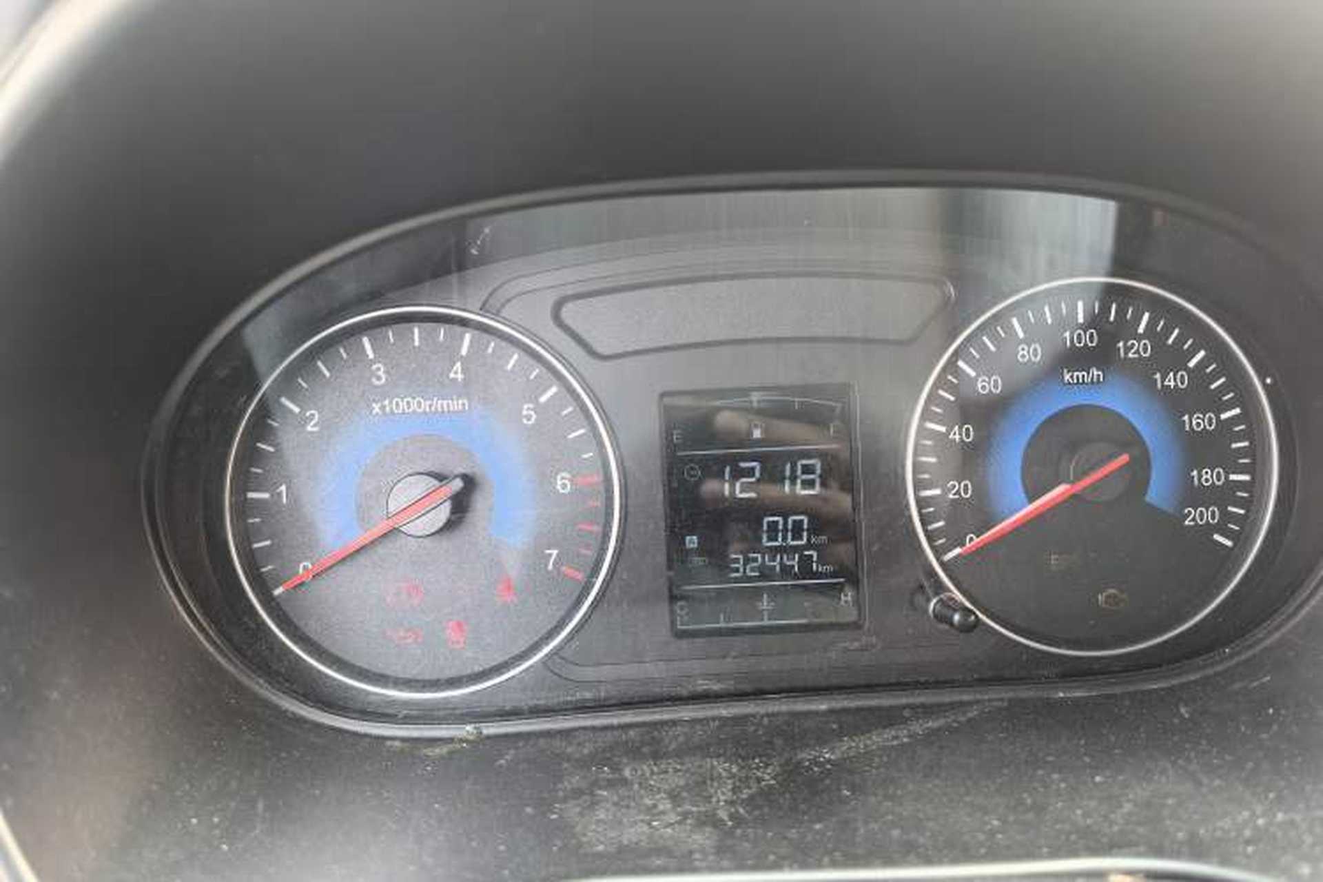 Used Dongfeng Fengon 330 2018 1.5L 330S Premium Edition DK15 Instrument Cluster
