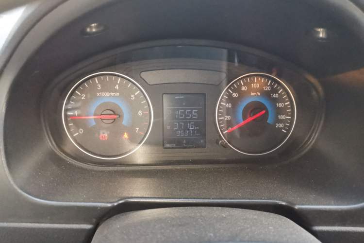 Used Dongfeng Fengon 330 2018 1.5L Facelift Manual Utility II DK15 Instrument Cluster