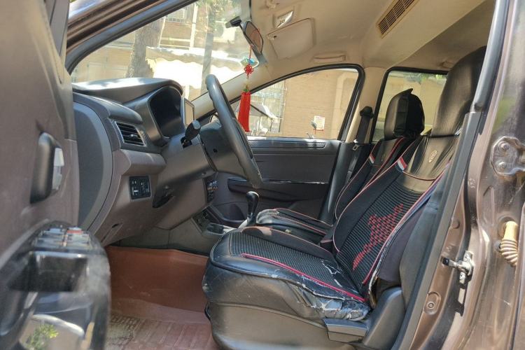 Used Dongfeng Fengon 330 2018 1.5L 330S Comfort Edition China V Standard DK15 Left Front Seat