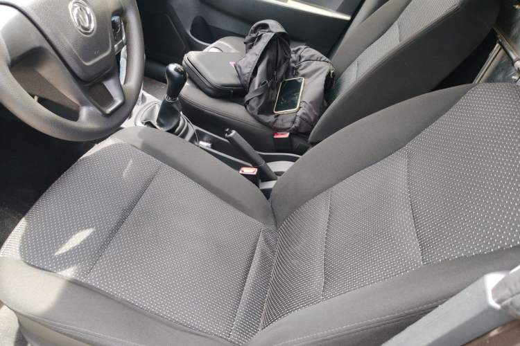 Used Dongfeng Fengon 330 2018 1.5L Manual Utility Version I DK15 Left Front Seat
