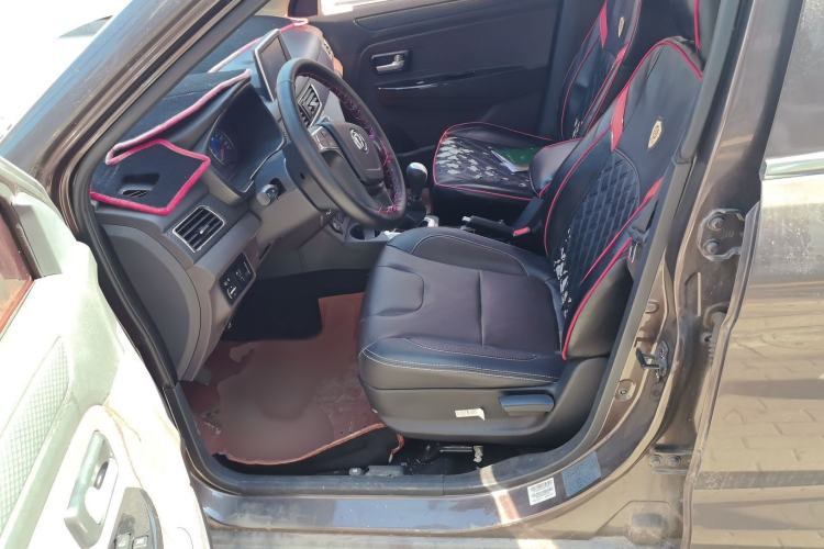 Used Dongfeng Fengon 330 2018 1.5L 330S Comfort Edition DK15 Left Front Seat