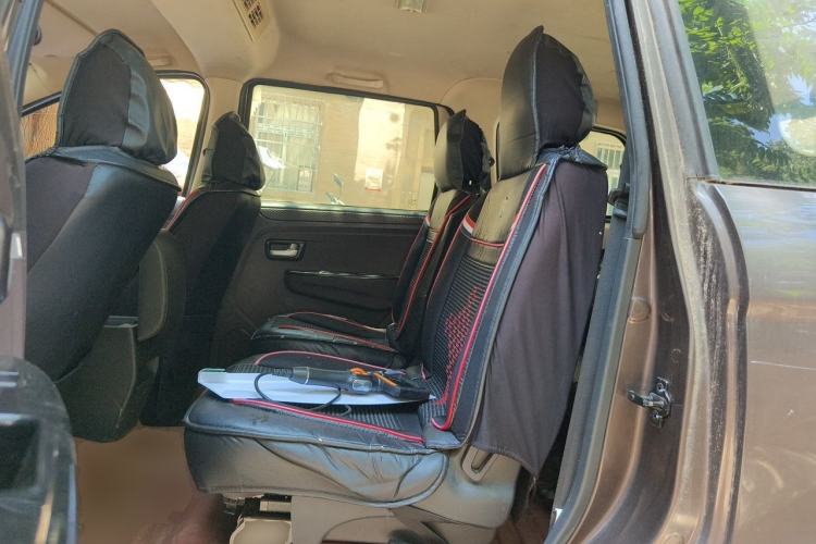 Used Dongfeng Fengon 330 2018 1.5L 330S Comfort Edition China V Standard DK15 Left Rear Seat
