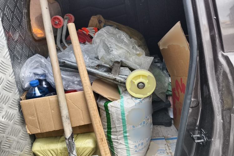 Used Dongfeng Fengon 330  Left Rear Seat
