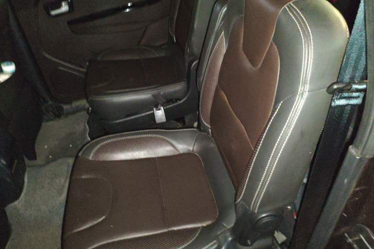 Used Dongfeng Fengon 330 2018 1.5L 330S Premium Edition DK15 Left Rear Seat