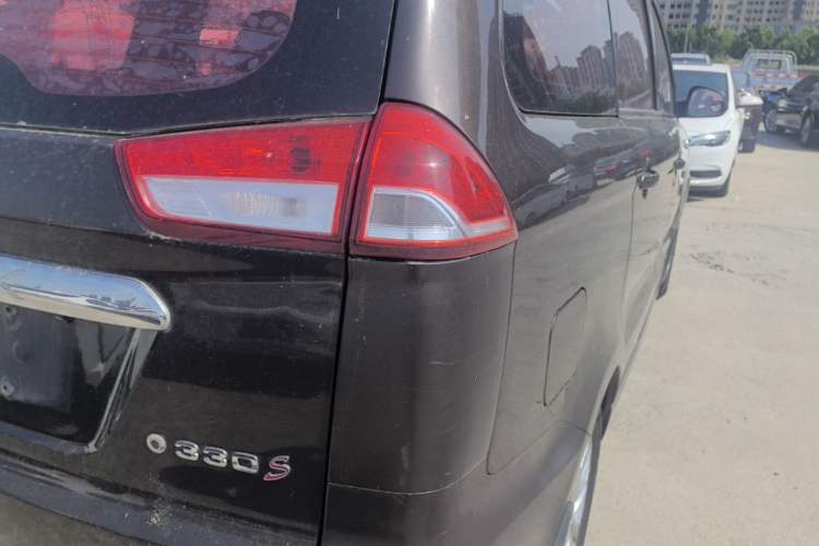 Used Dongfeng Fengon 330 2018 1.5L 330S Comfort Edition DK15 Right Rear Taillight