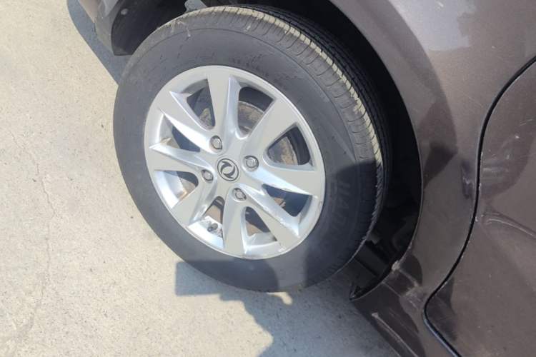 Used Dongfeng Fengon 330 2018 1.5L 330S Comfort Edition DK15 Right Rear Wheel Hub