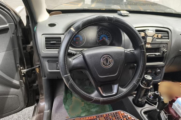 Used Dongfeng Fengon 330  Steering Wheel