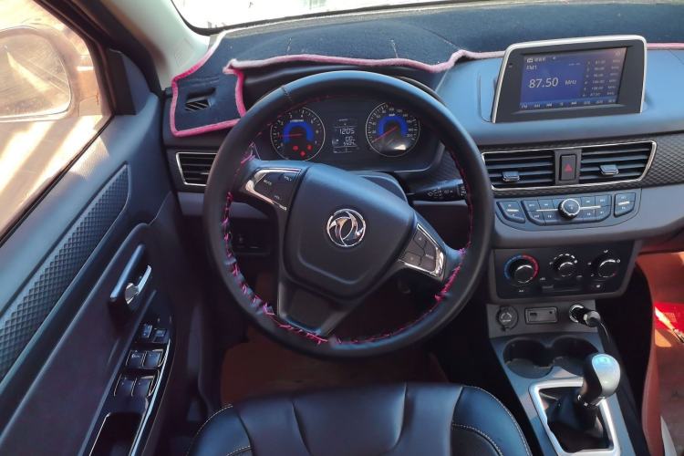 Used Dongfeng Fengon 330 2018 1.5L 330S Comfort Edition DK15 Steering Wheel