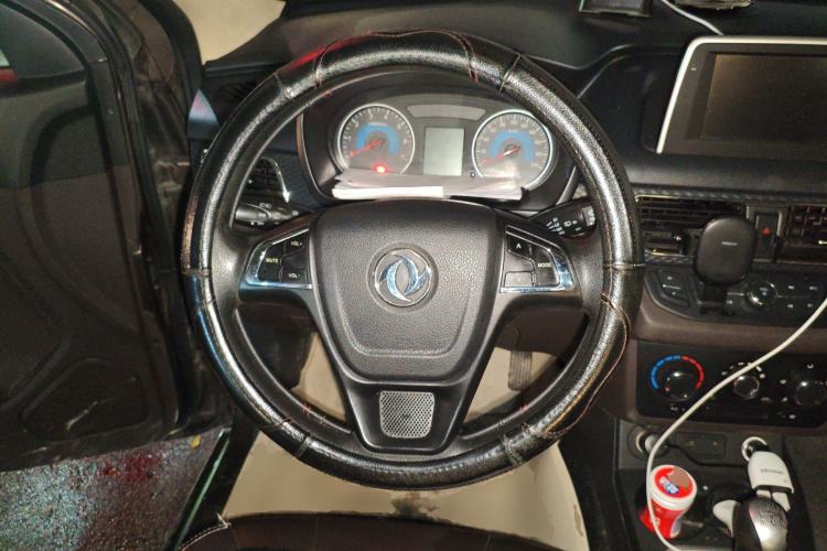 Used Dongfeng Fengon 330 2018 1.5L 330S Premium Edition DK15 Steering Wheel