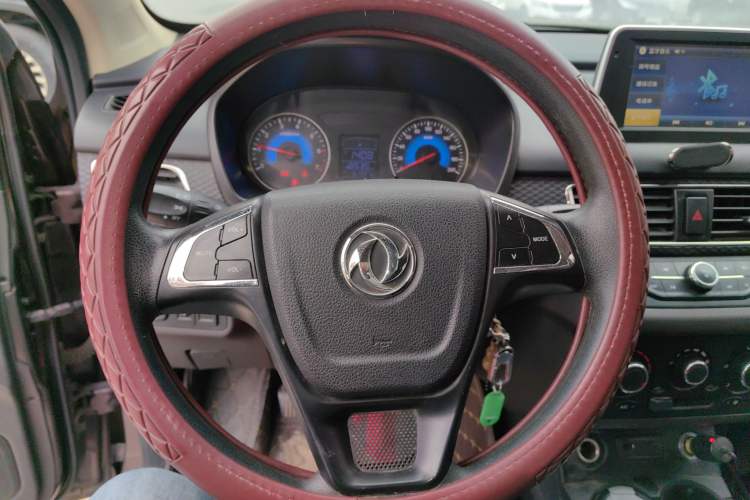 Used Dongfeng Fengon 330 2018 1.5L 330S Comfort Edition China V Standard DK15 Steering Wheel