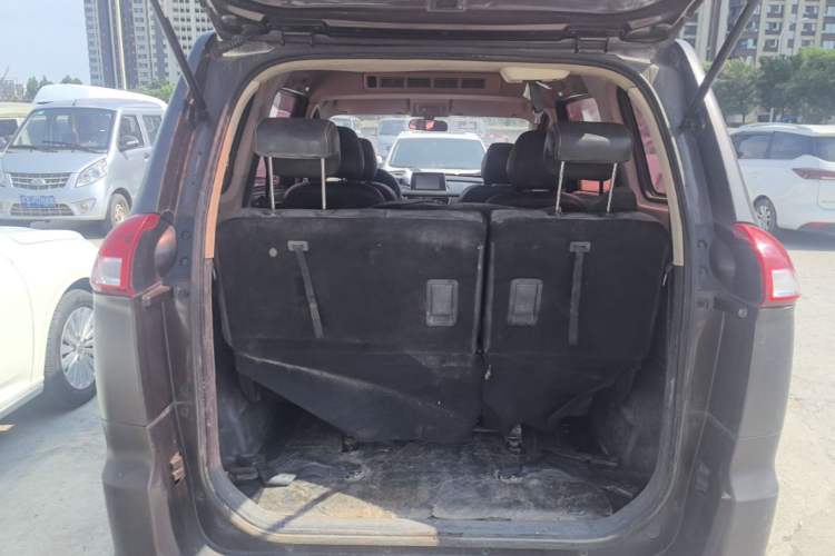 Used Dongfeng Fengon 330 2018 1.5L 330S Comfort Edition DK15 Trunk