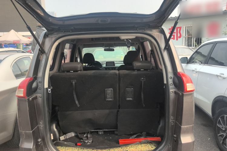 Used Dongfeng Fengon 330 2018 1.5L 330S Premium Edition DK15 Trunk