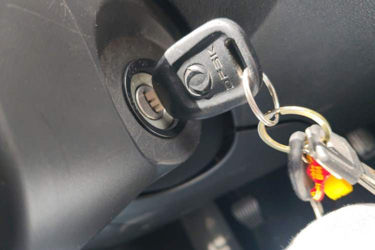 Used Dongfeng Fengon 330 2018 1.5L Manual Utility Version I DK15 Vehicle Key