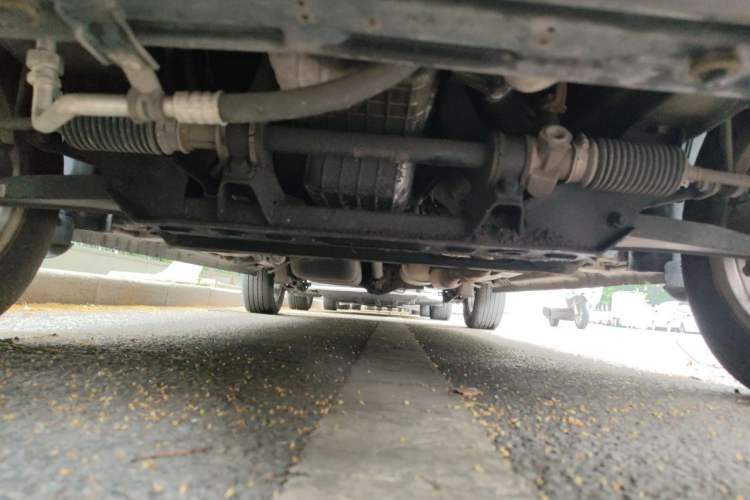 Used Dongfeng Fengon 330 2018 1.5L Manual Practical II DK15 Chassis Front