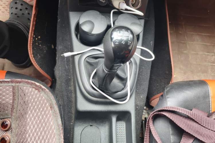 Used Dongfeng Fengon 330 2018 1.5L Facelift Manual Utility II DK15 Gear Lever