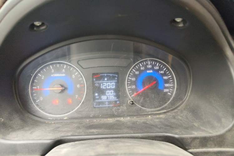 Used Dongfeng Fengon 330 2018 1.5L Manual Practical II DK15 Instrument Cluster