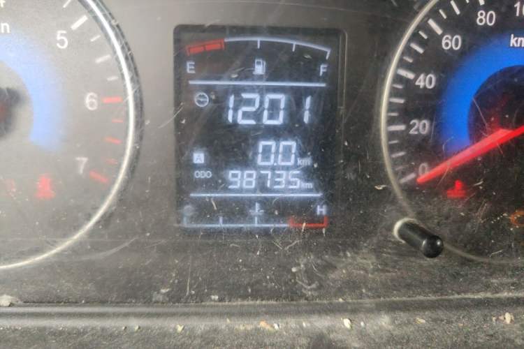 Used Dongfeng Fengon 330 2018 1.5L Manual Practical II DK15 Odometer Close Up