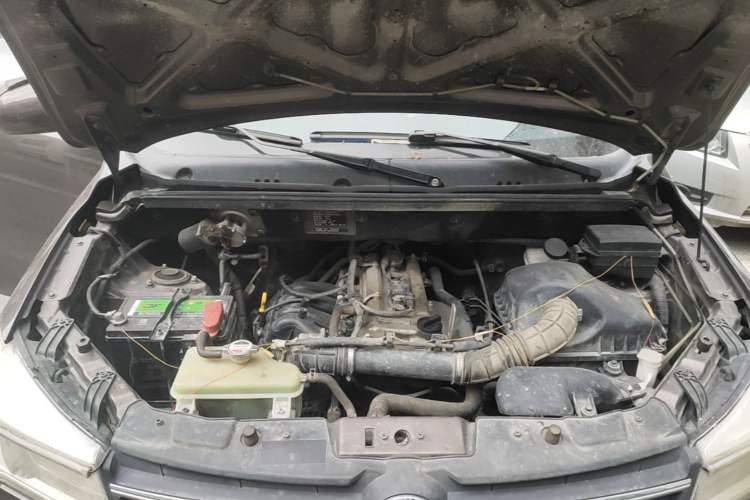 Used Dongfeng Fengon 330 2018 1.5L 330S Comfort Edition DK15 Engine Bay