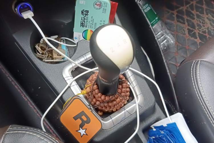 Used Dongfeng Fengon 330 2018 1.5L 330S Comfort Edition DK15 Gear Lever