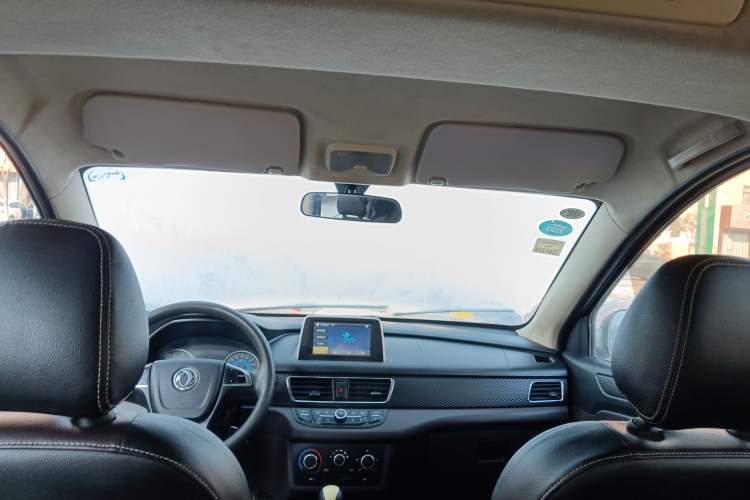 Used Dongfeng Fengon 330 2018 1.5L 330S Comfort Edition DK15 Headliner