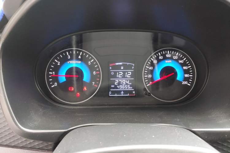 Used Dongfeng Fengon 330 2018 1.5L 330S Comfort Edition DK15 Instrument Cluster