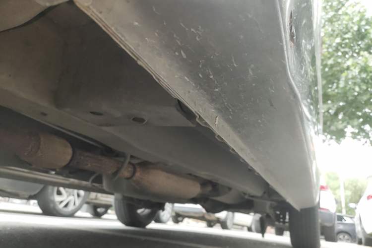 Used Dongfeng Fengon 330 2018 1.5L 330S Comfort Edition DK15 Left Side Sill