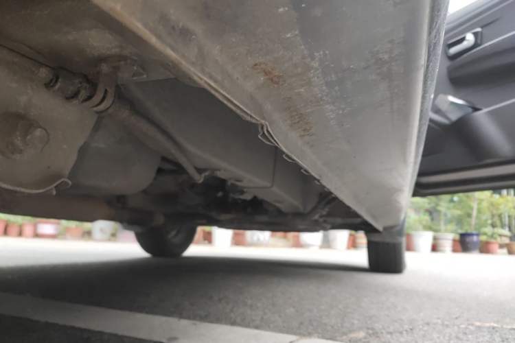 Used Dongfeng Fengon 330 2018 1.5L 330S Comfort Edition DK15 Right Side Sill