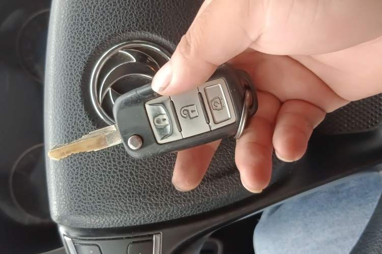 Used Dongfeng Fengon 330 2018 1.5L 330S Comfort Edition DK15 Vehicle Key