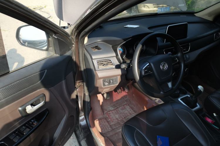 Used Dongfeng Fengon 330 2018 1.5L 330S Comfort Edition China V Standard DK15 Driver Seat