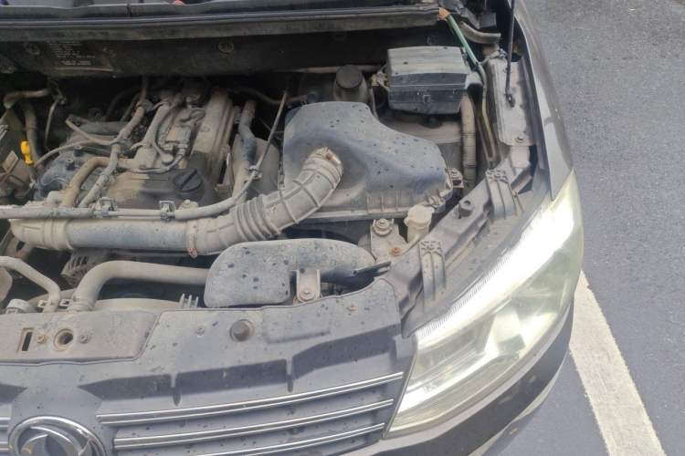 Used Dongfeng Fengon 330 2018 1.5L Manual Practical II DK15 Engine Bay Left