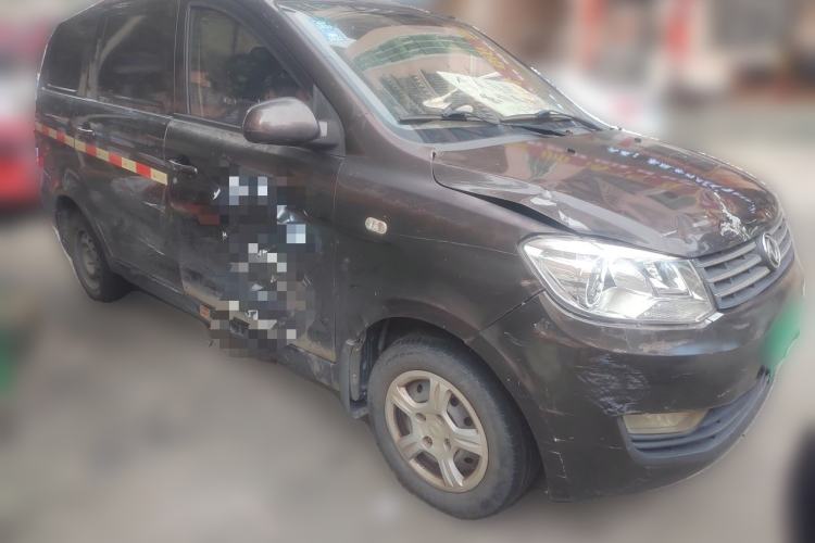 Used Dongfeng Fengon 330 2018 1.5L Manual Utility Version I DK15 Front Right 45 Deg