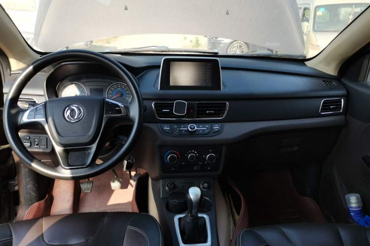 Used Dongfeng Fengon 330 2018 1.5L 330S Comfort Edition China V Standard DK15 Headliner