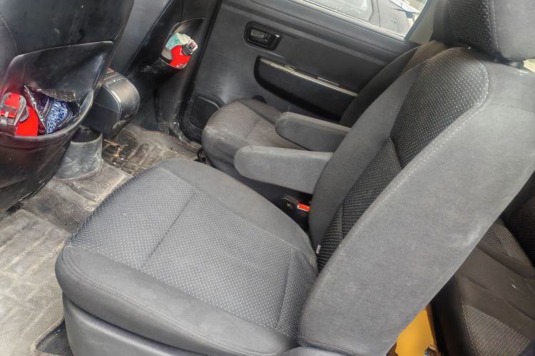 Used Dongfeng Fengon 330 2018 1.5L Manual Practical II DK15 Left Rear Seat