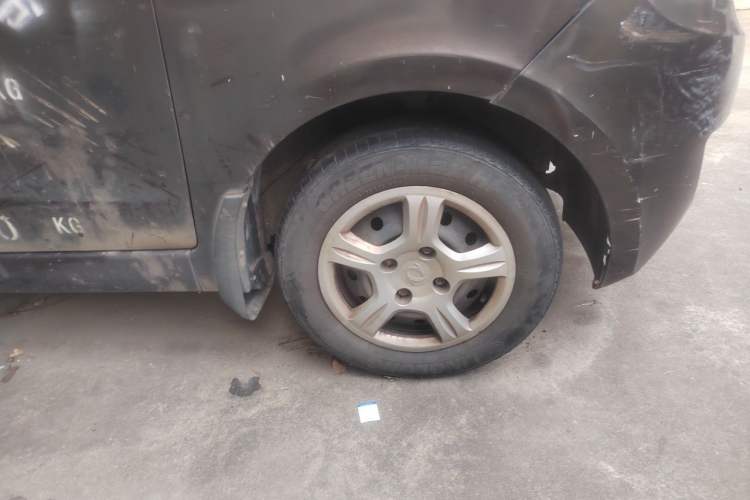 Used Dongfeng Fengon 330 2018 1.5L Manual Utility Version I DK15 Right Front Wheel Hub