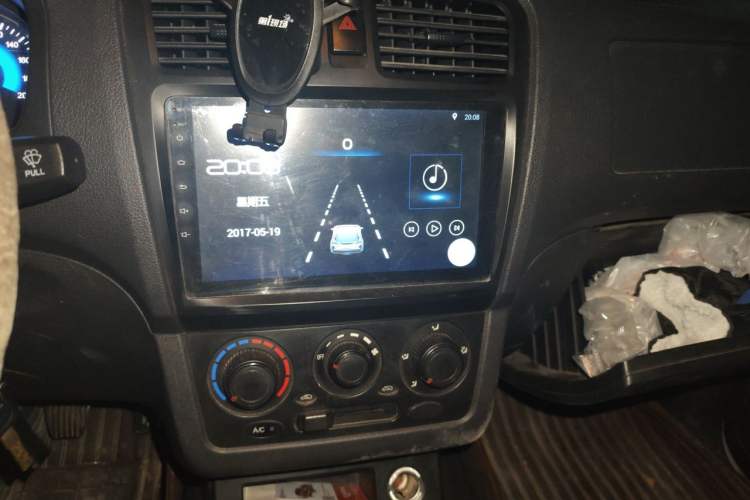 Used Dongfeng Fengon 330 2018 1.5L Manual Practical II DK15 Audio And AC Panel