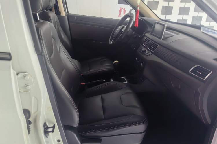 Used Dongfeng Fengon 330 2018 1.5L 330S Comfort Edition DK15 Audio And AC Panel