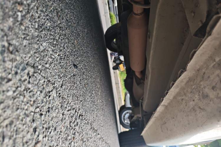 Used Dongfeng Fengon 330 2018 1.5L 330S Comfort Edition China V Standard DK15 Chassis Front Left