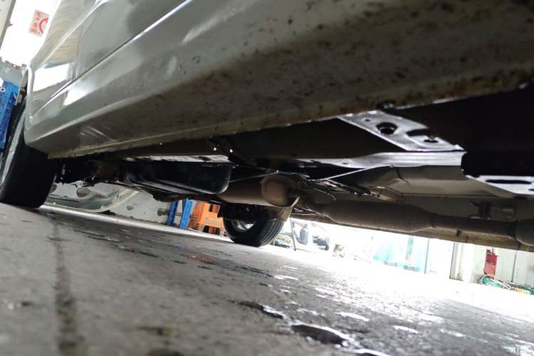 Used Dongfeng Fengon 330 2018 1.5L 330S Comfort Edition DK15 Chassis Front Right